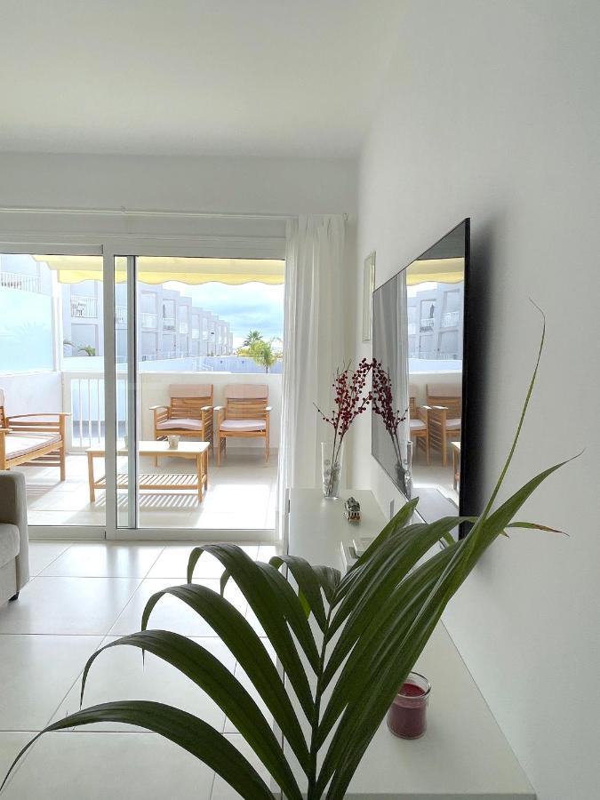 Marco'S Senator Suite Costa Teguise Extérieur photo